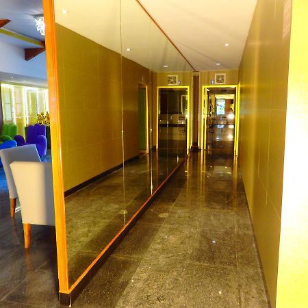 Pohseen Grand Palace Hotel Bangkok Buitenkant foto