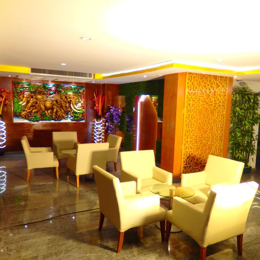 Pohseen Grand Palace Hotel Bangkok Buitenkant foto